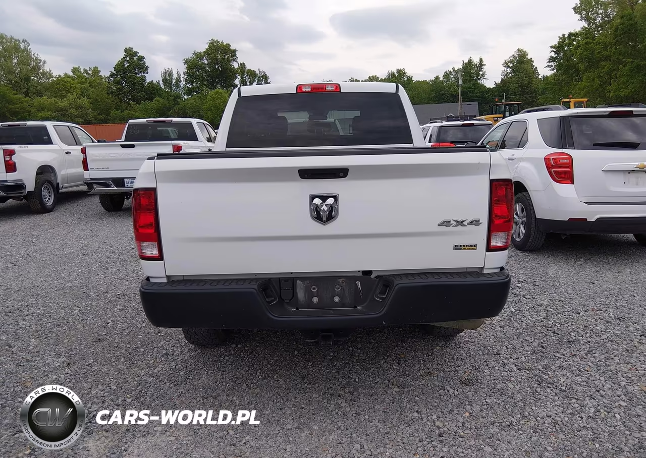 2018 Ram 1500 Tradesman 4X4 5'7 Box VIN:1C6RR7KGXJS319015 - 18