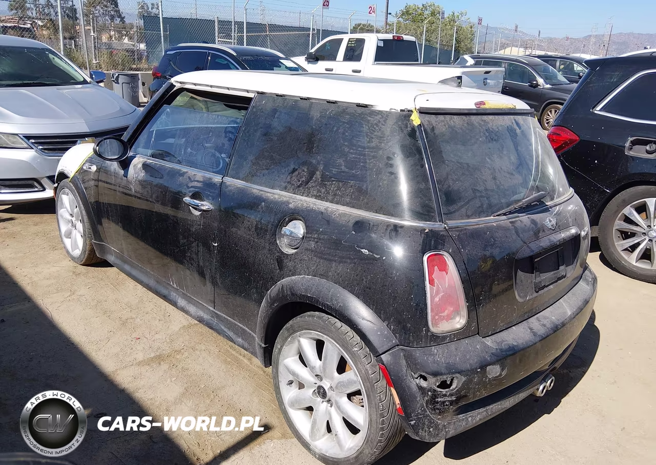 2005 Mini Cooper S VIN:WMWRE33535TG99244 - 3