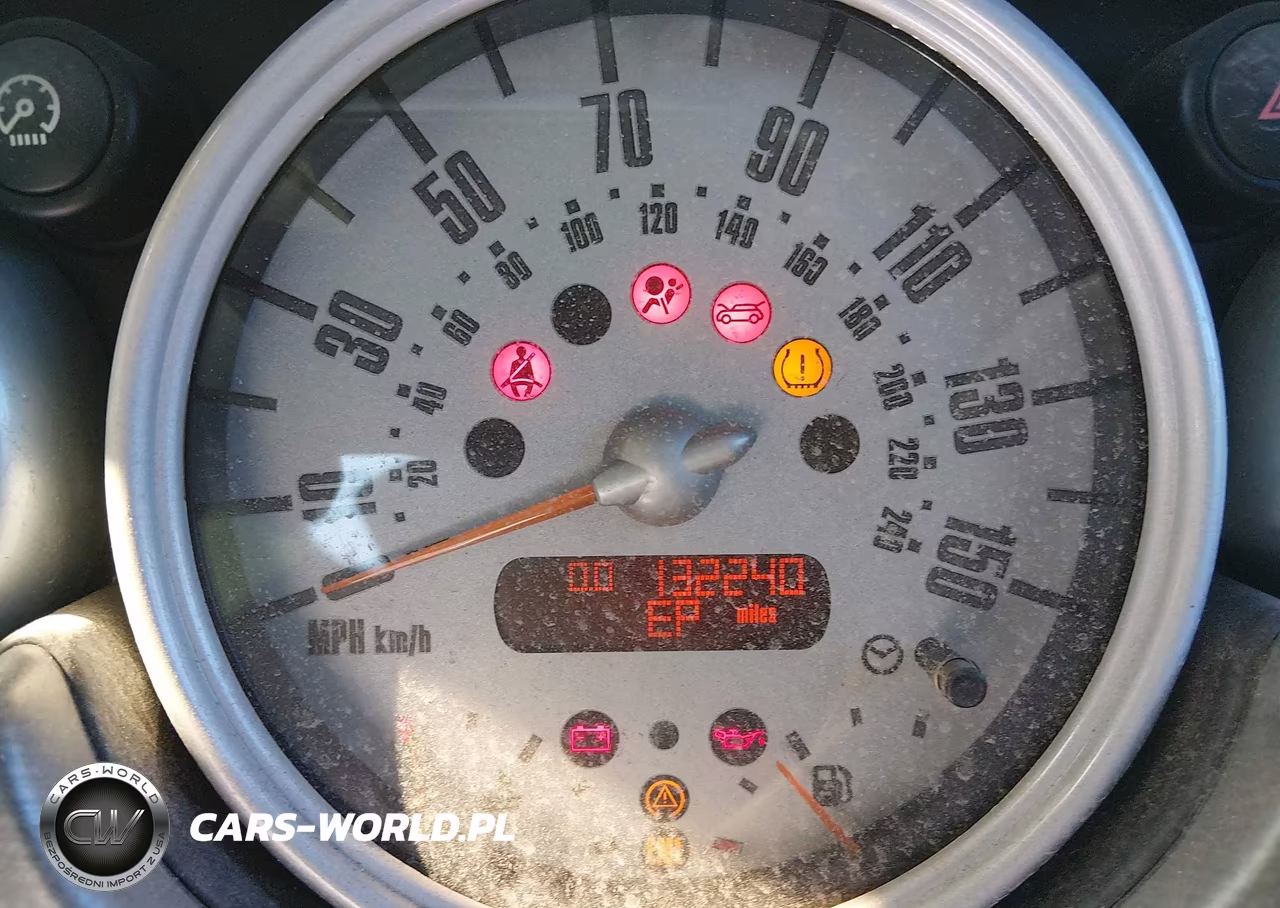 2005 Mini Cooper S VIN:WMWRE33535TG99244 - 7