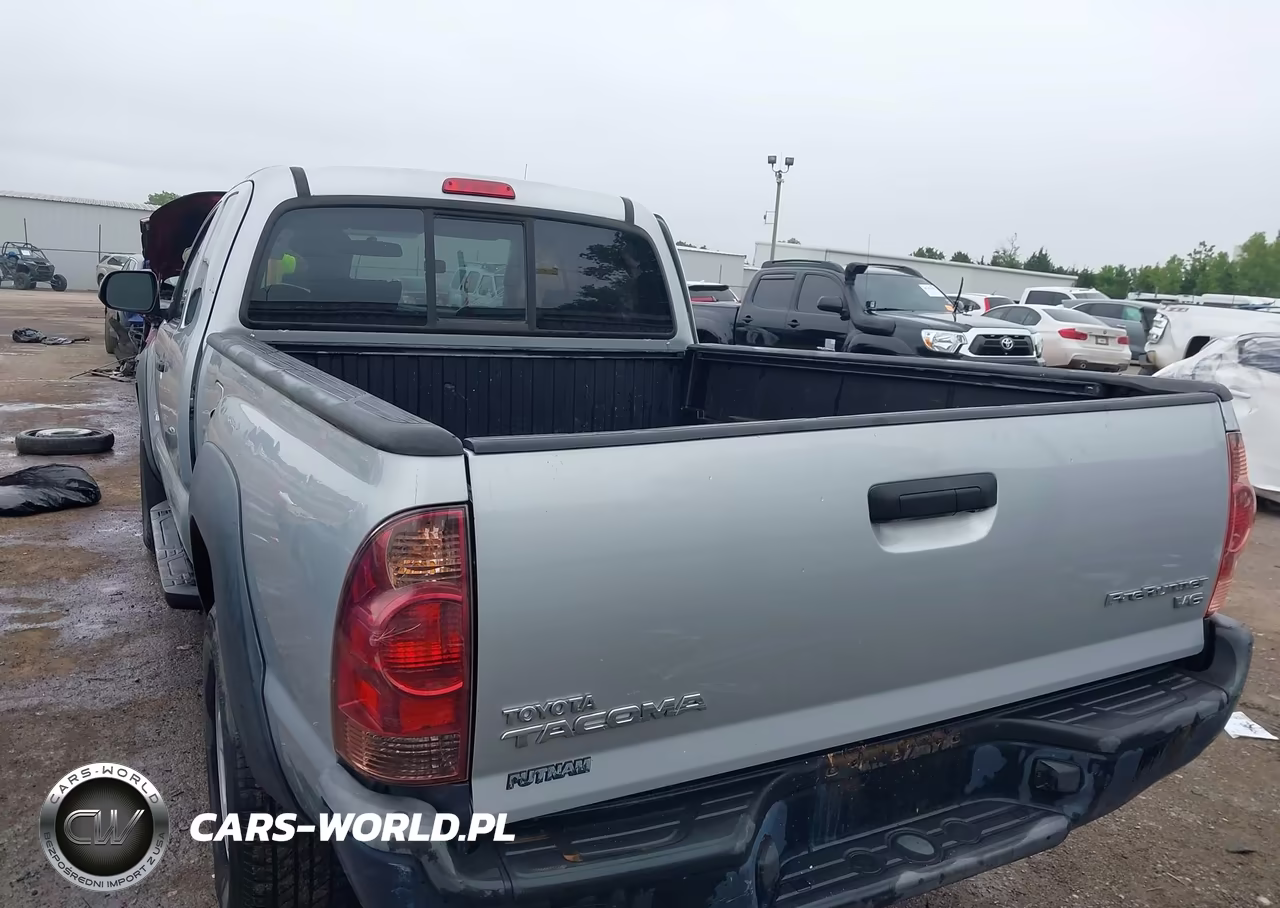 2013 Toyota Tacoma Prerunner V6 VIN:5TFTU4GN8DX030855 - 17