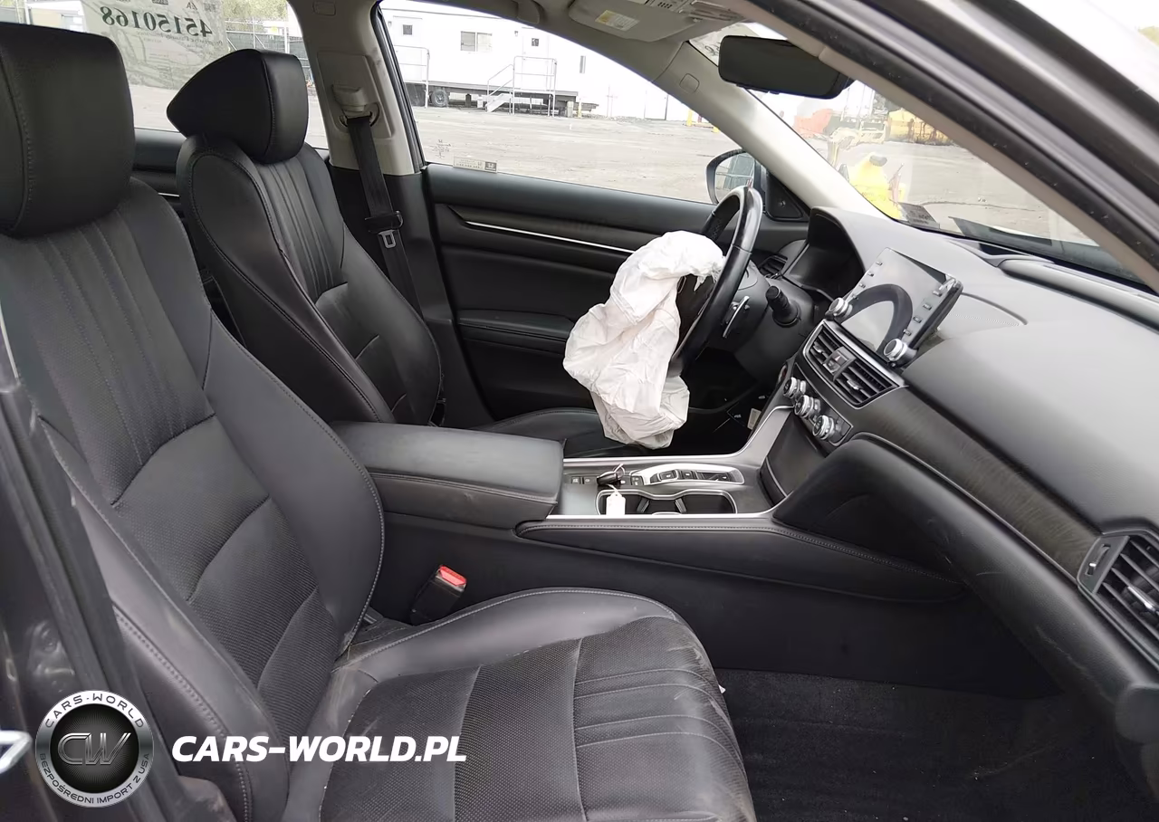 2022 Honda Accord Hybrid Touring VIN:1HGCV3F94NA005968 - 5