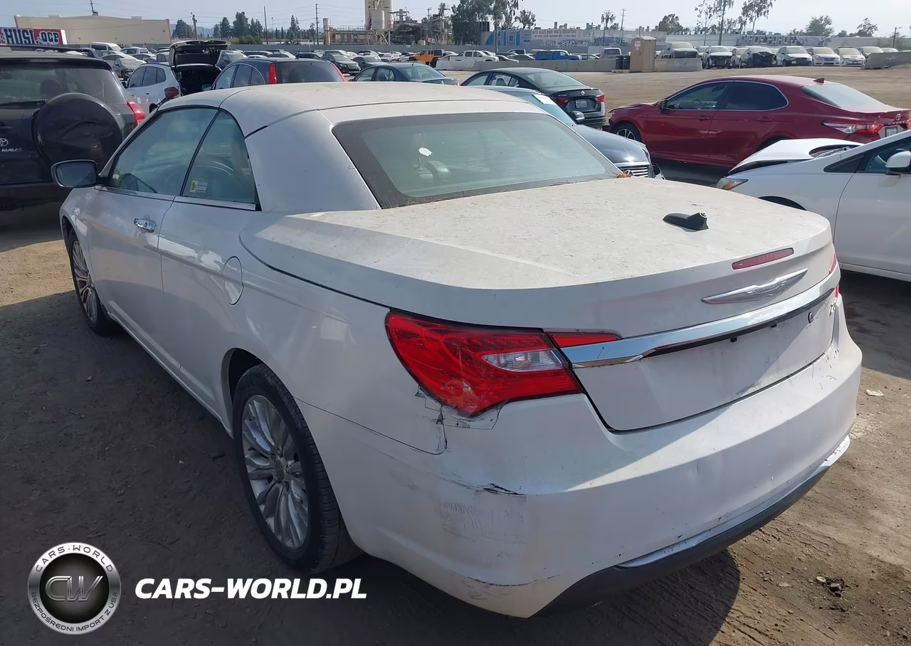 2011 Chrysler 200 Limited VIN:1C3BC7EGXBN529657 - 3
