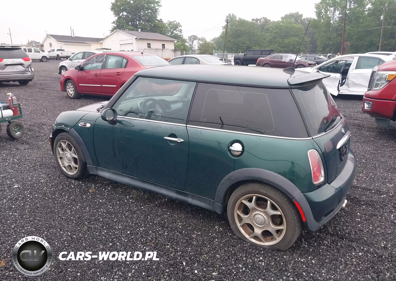 2005 Mini Cooper S VIN:WMWRE335X5TL10452 - 3