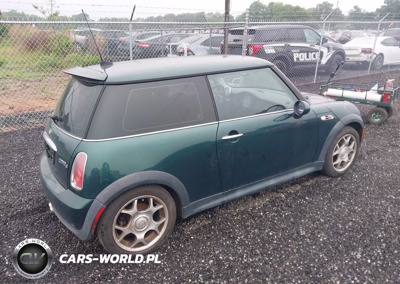2005 Mini Cooper S VIN:WMWRE335X5TL10452 - 4