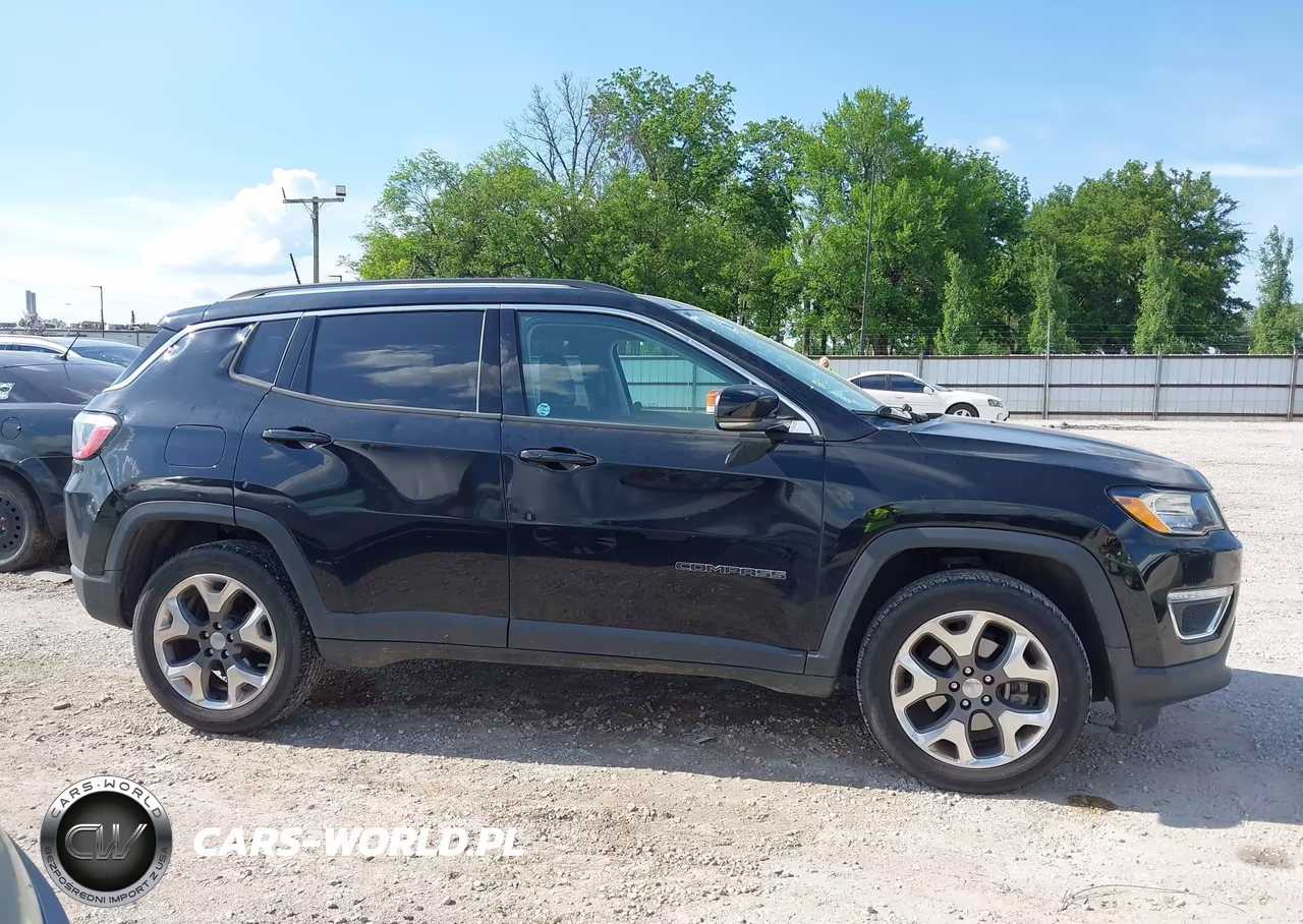 2018 Jeep Compass Limited 4X4 VIN:3C4NJDCBXJT199747 - 13