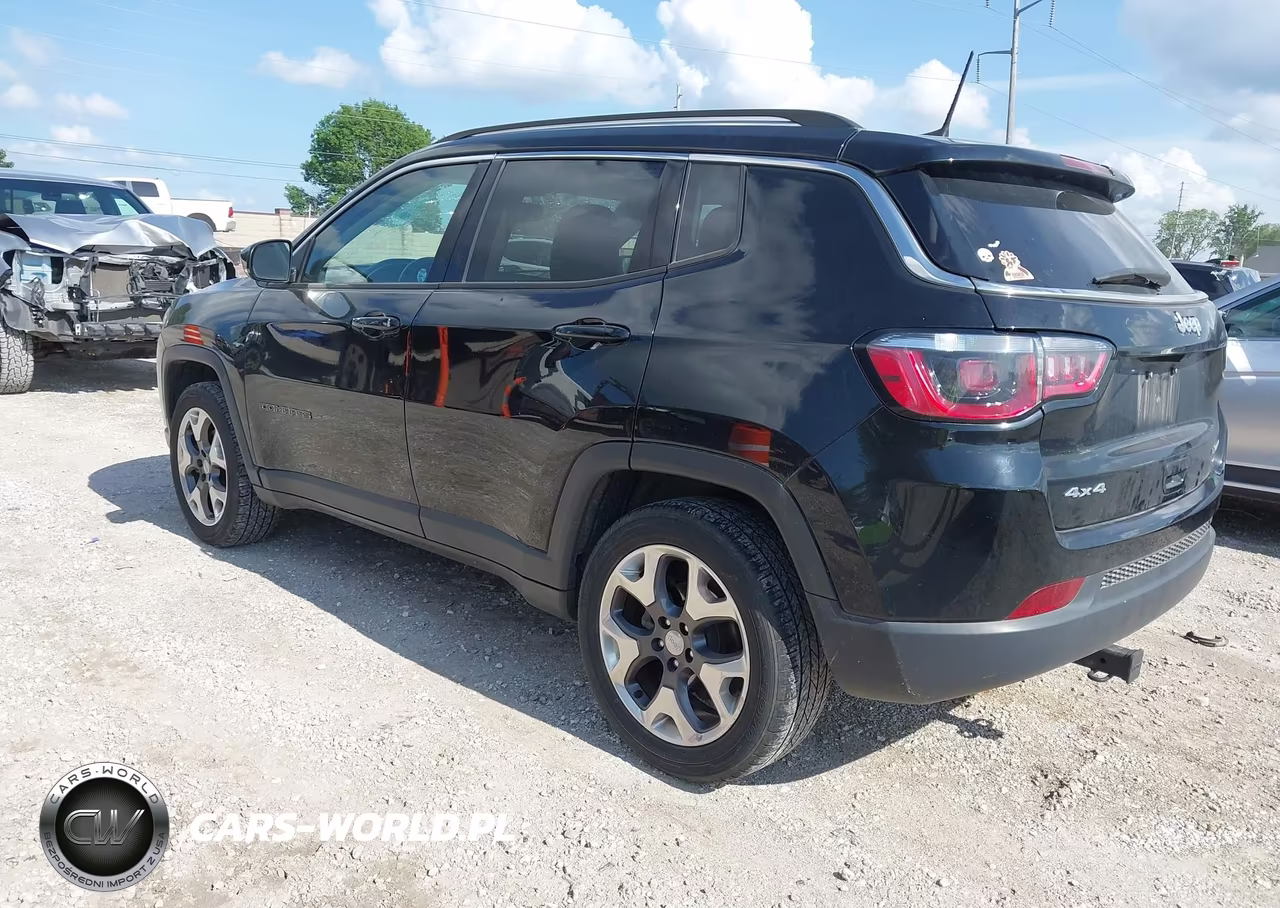 2018 Jeep Compass Limited 4X4 VIN:3C4NJDCBXJT199747 - 3