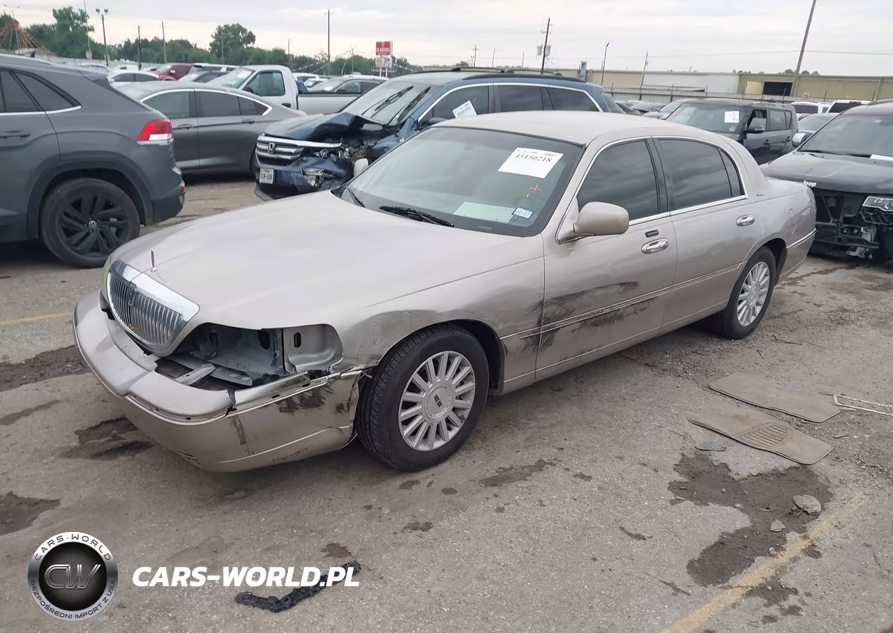 2003 Lincoln Town Car Executive VIN:1LNHM81W13Y673163 - 2