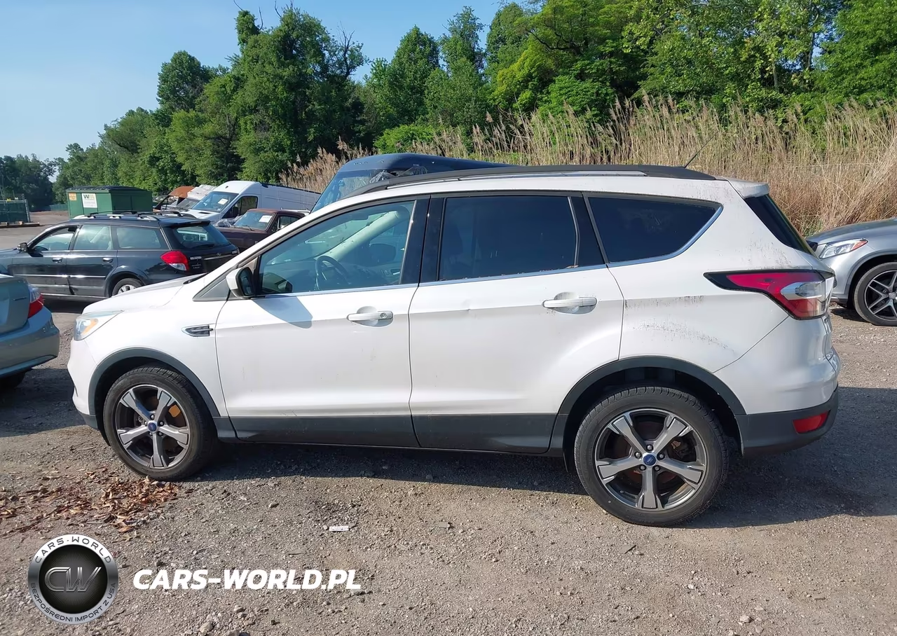 2017 Ford Escape Se VIN:1FMCU9GD7HUC31816 - 15