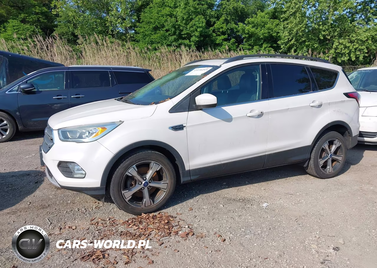2017 Ford Escape Se VIN:1FMCU9GD7HUC31816 - 6