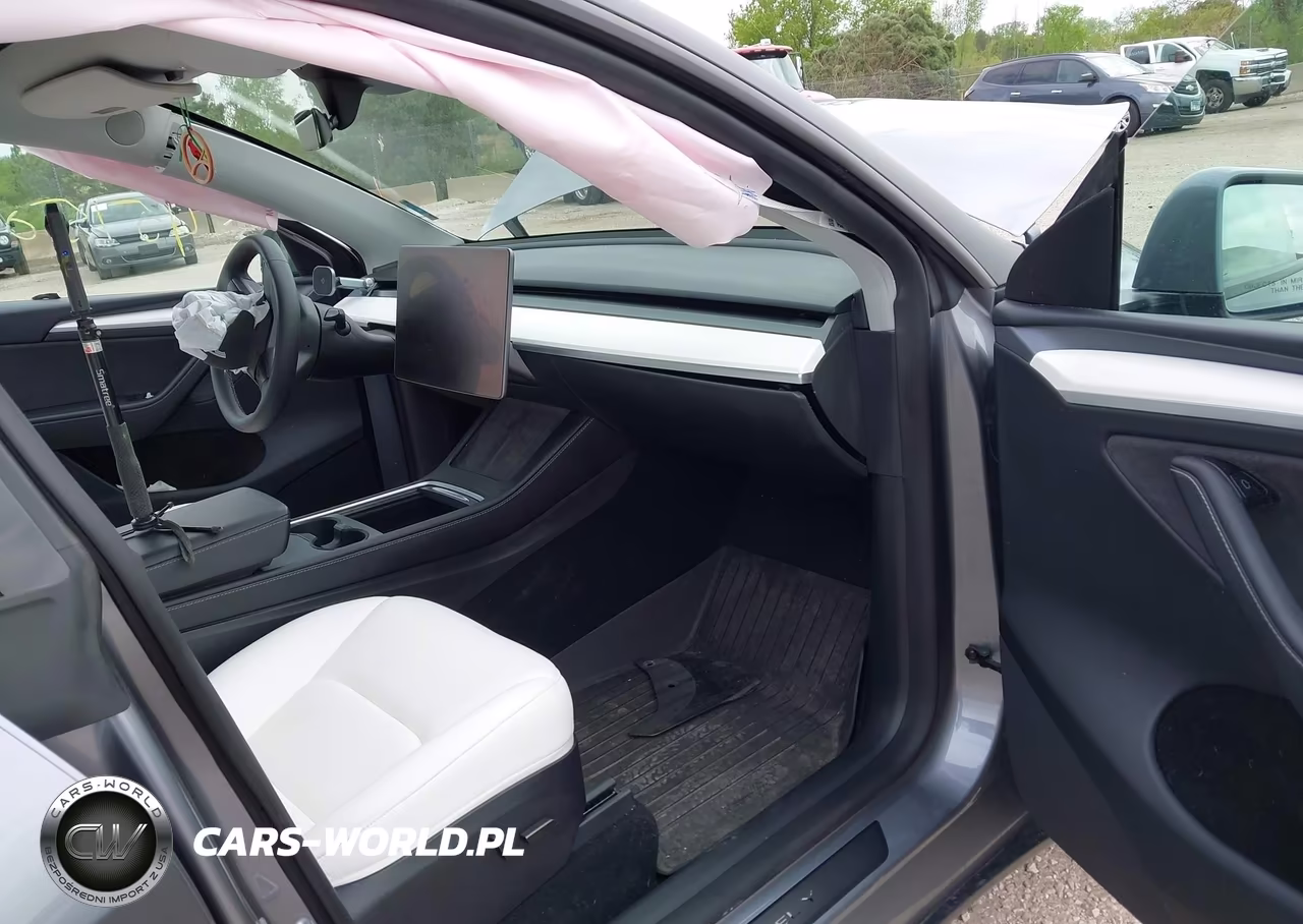 2024 Tesla Model Y Long Range Dual Motor All-Wheel Drive VIN:7SAYGDEE7RA314074 - 5