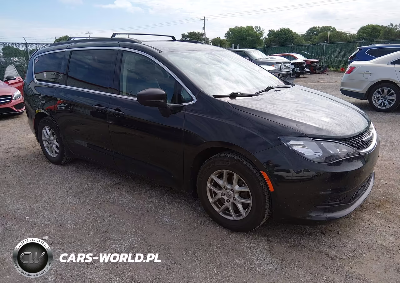 2021 Chrysler Voyager Lxi