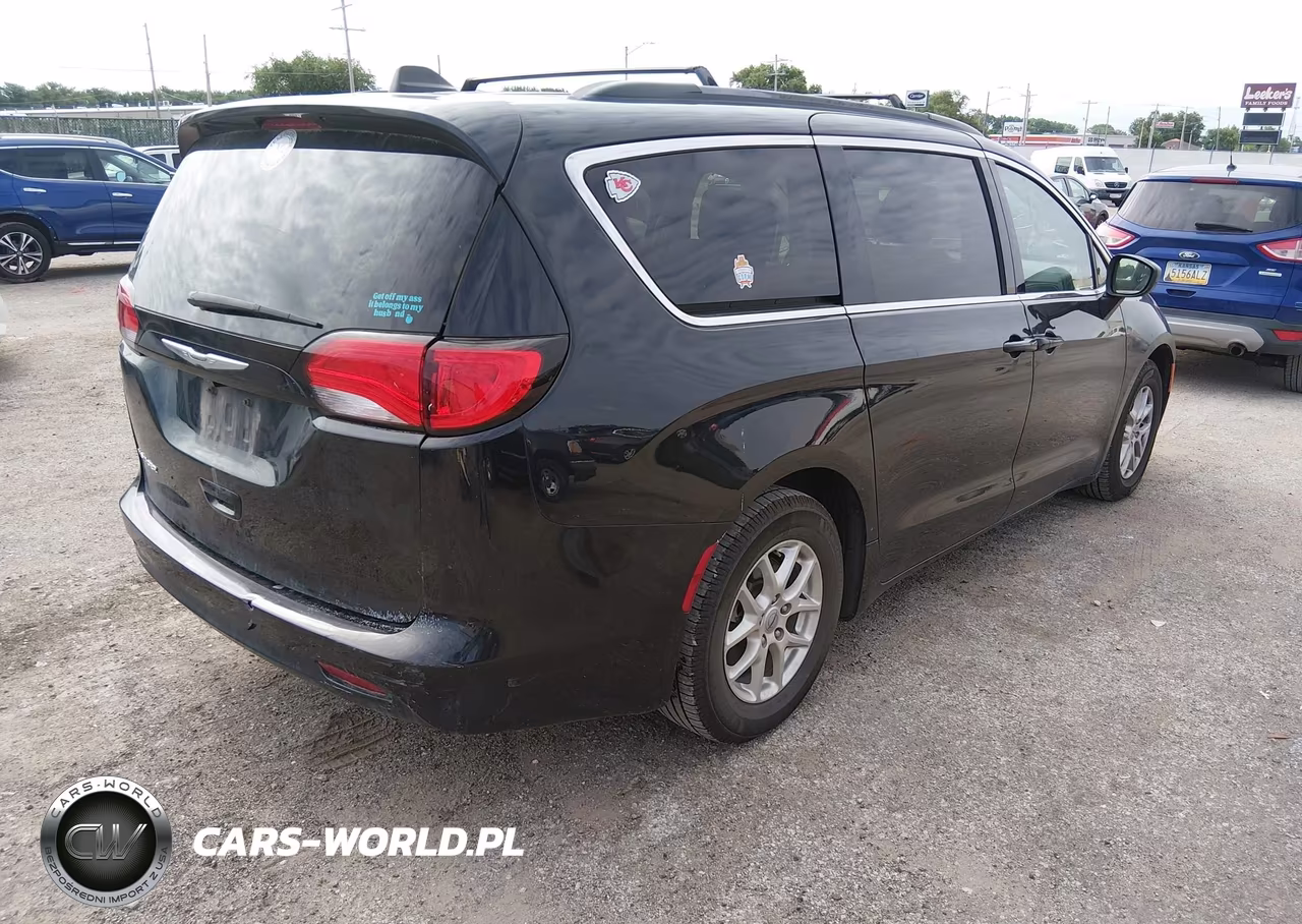 2021 Chrysler Voyager Lxi VIN:2C4RC1DG8MR520583 - 4