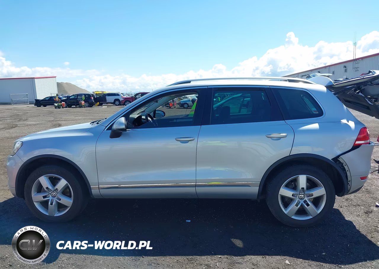 2012 Volkswagen Touareg Tdi Sport VIN:WVGFK9BP3CD001848 - 14