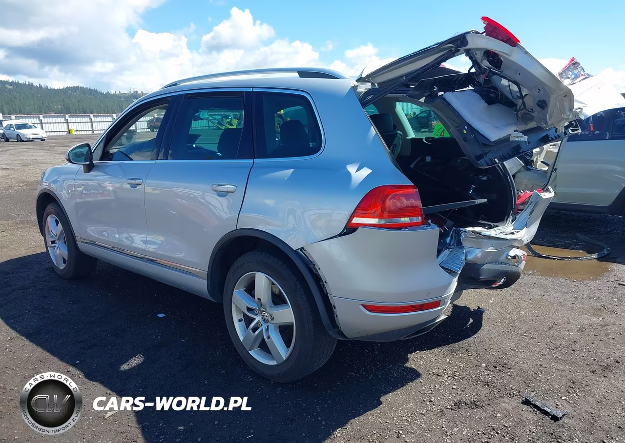 2012 Volkswagen Touareg Tdi Sport VIN:WVGFK9BP3CD001848 - 3