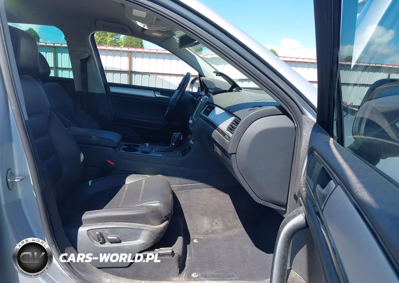 2012 Volkswagen Touareg Tdi Sport VIN:WVGFK9BP3CD001848 - 5