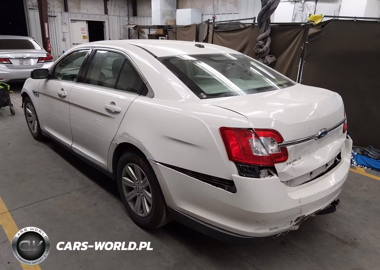 2010 Ford Taurus Se VIN:1FAHP2DW9AG138272 - 3