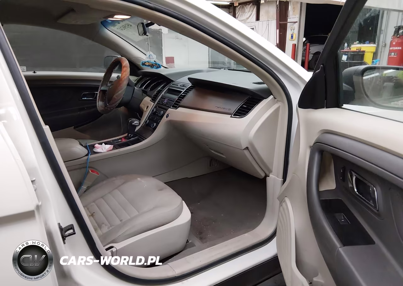 2010 Ford Taurus Se VIN:1FAHP2DW9AG138272 - 5