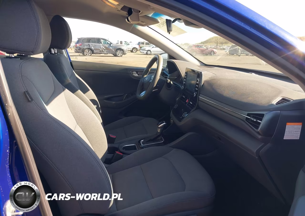 2020 Hyundai Ioniq Hybrid Blue VIN:KMHC65LC1LU228807 - 5