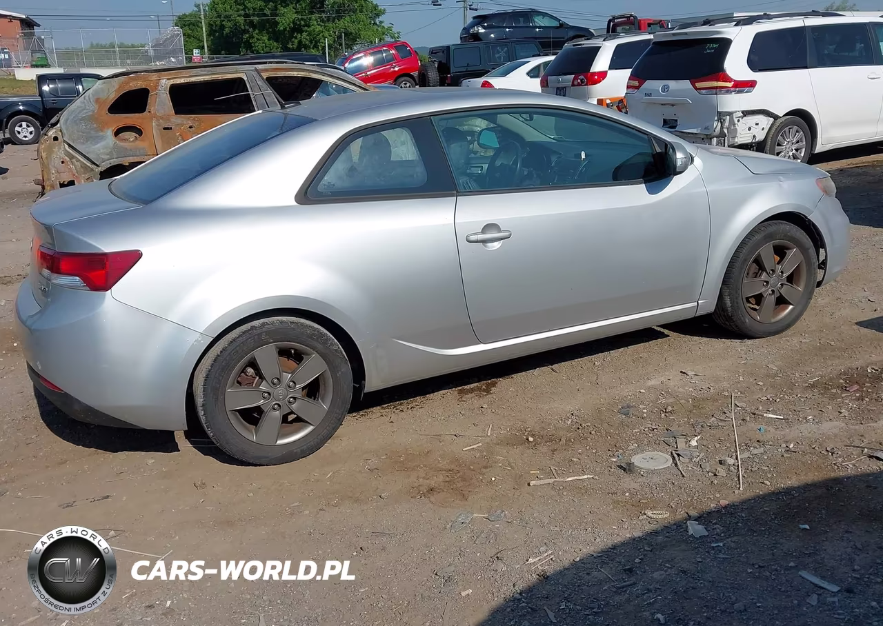 2010 Kia Forte Koup Ex VIN:KNAFU6A29A5205948 - 4