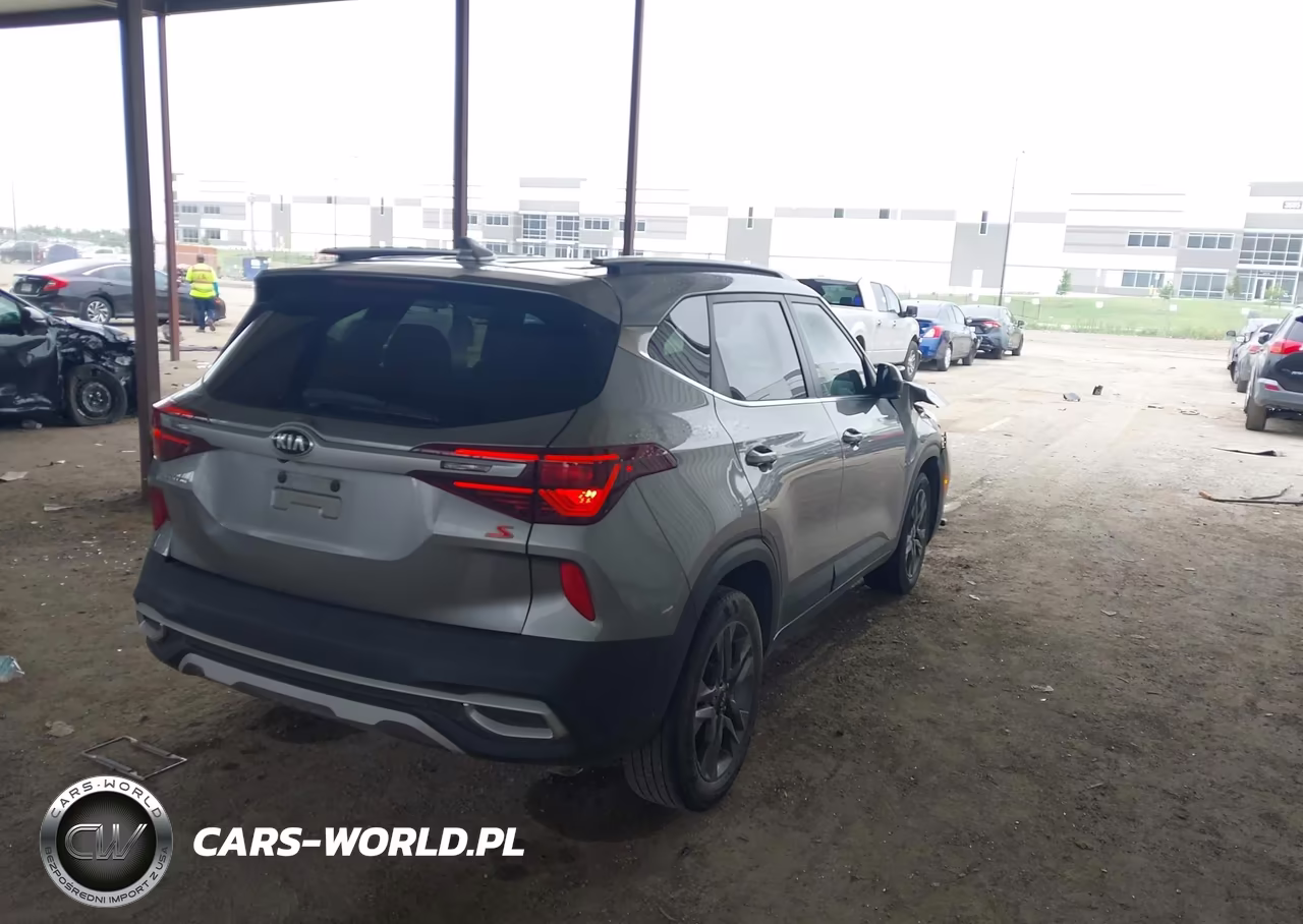 2021 Kia Seltos S VIN:KNDEU2AA7M7052722 - 4
