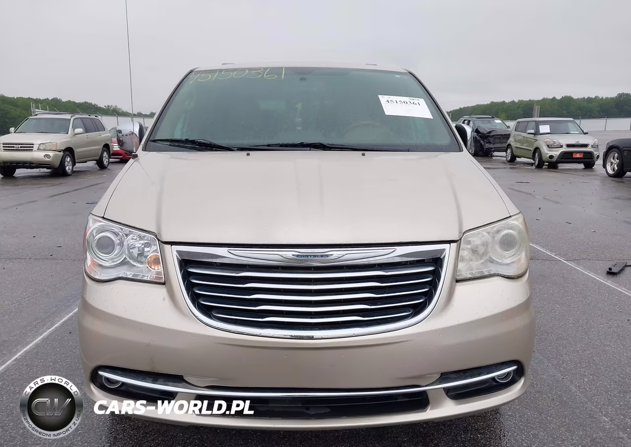 2013 Chrysler Town & Country Limited VIN:2C4RC1GG4DR596829 - 6