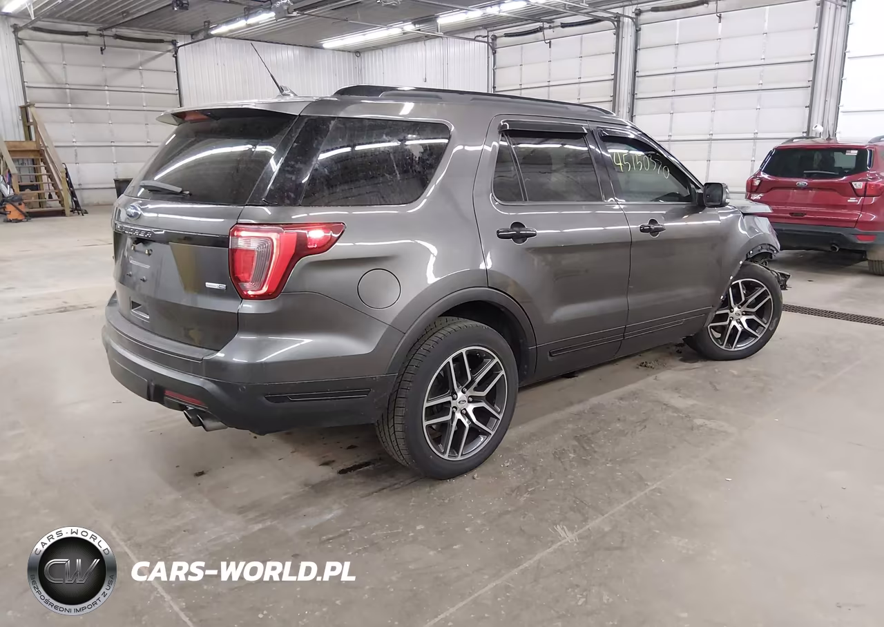2019 Ford Explorer Sport VIN:1FM5K8GT1KGB42734 - 4