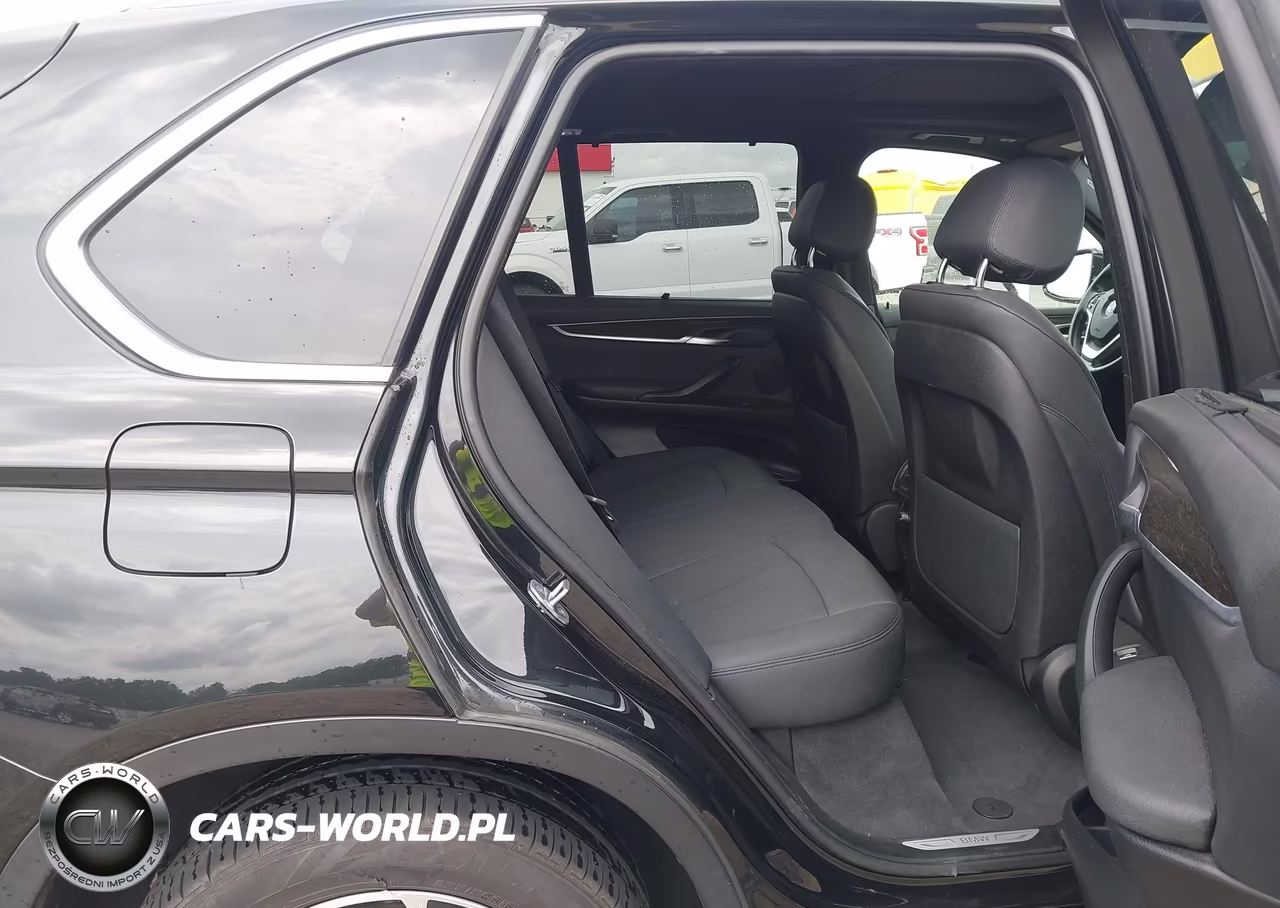 2018 BMW X5 xDrive35I VIN:5UXKR0C54J0Y00273 - 8