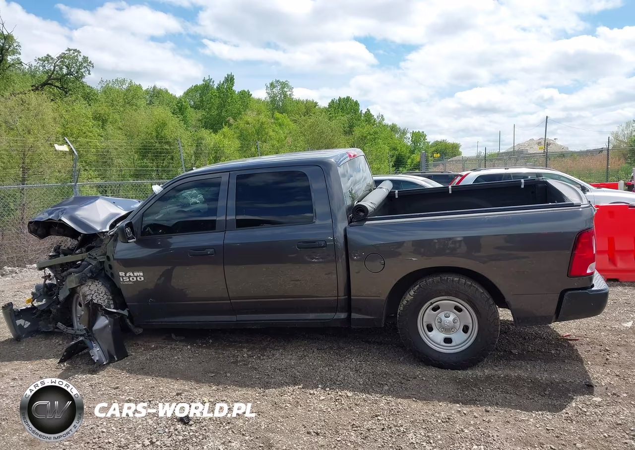 2020 Ram 1500 Classic Tradesman 4X4 5'7 Box VIN:3C6RR7KG9LG134402 - 14