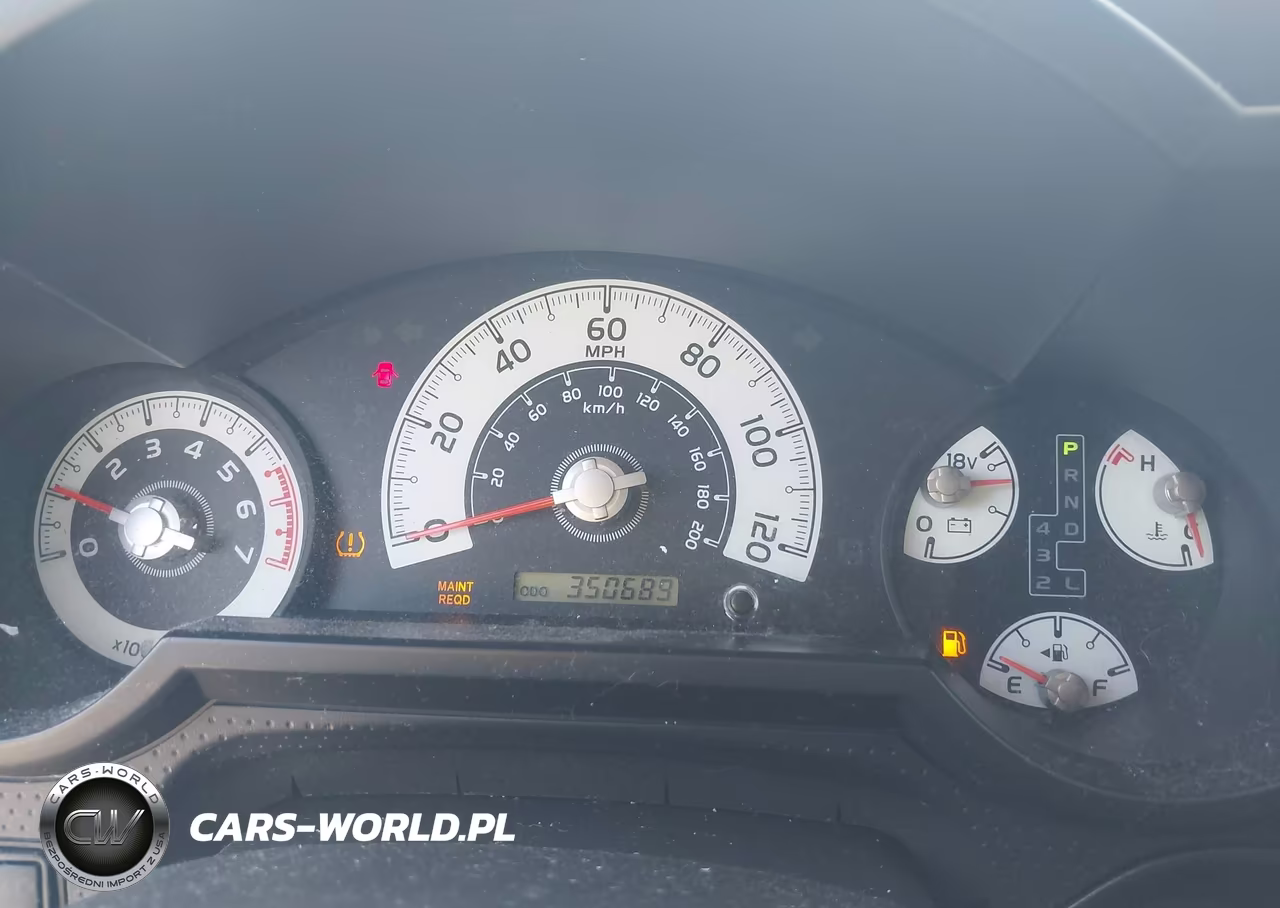 2010 Toyota Fj Cruiser VIN:JTEZU4BF4AK010486 - 7