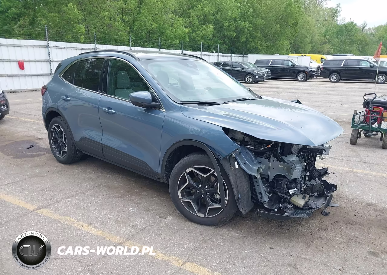 2026 Ford Escape Platinum – zdjęcie 1 z 17
