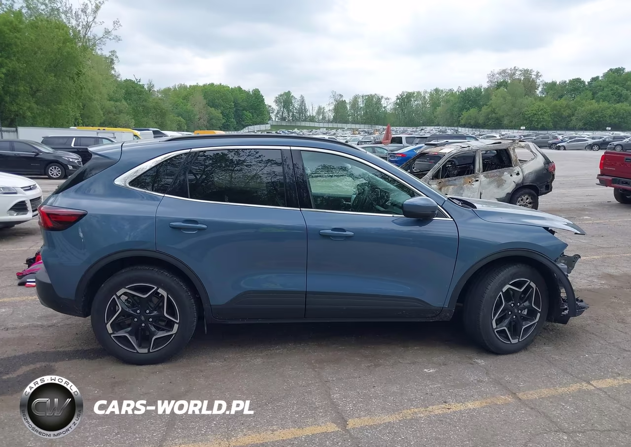 2026 Ford Escape Platinum VIN:1FMCU9JA8TUA17098 - 14