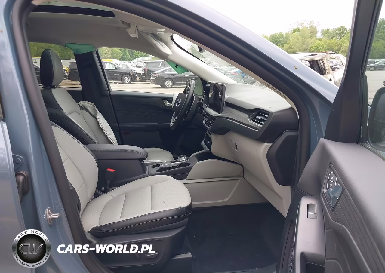2026 Ford Escape Platinum VIN:1FMCU9JA8TUA17098 - 5