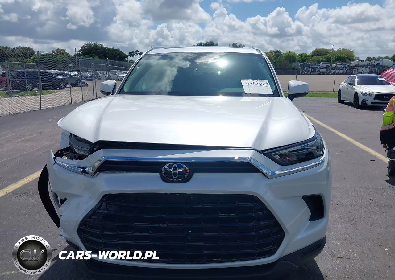 2026 Toyota Grand Highlander Xle VIN:5TDAAAA53TS042620 - 12