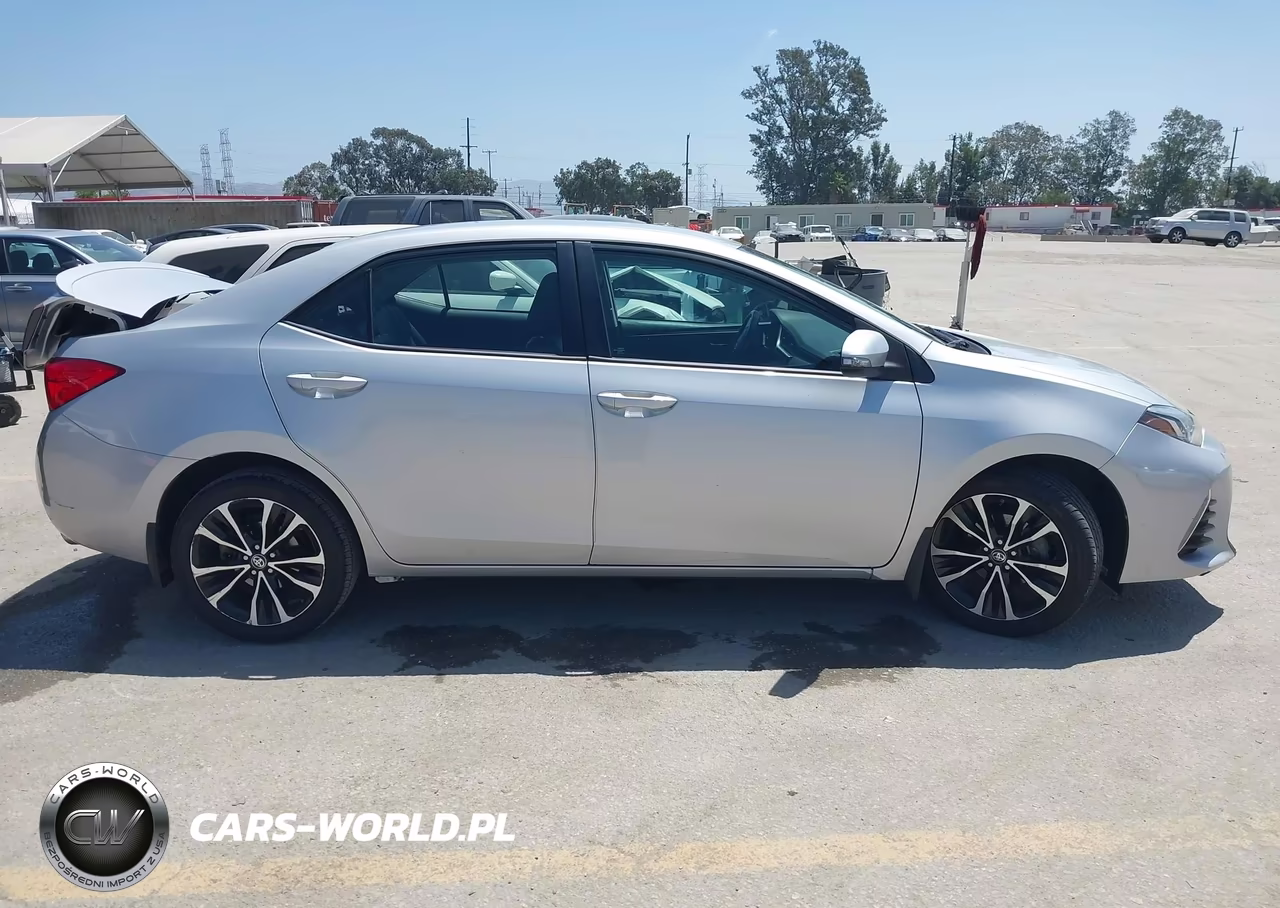 2017 Toyota Corolla Se VIN:2T1BURHE2HC939220 - 13