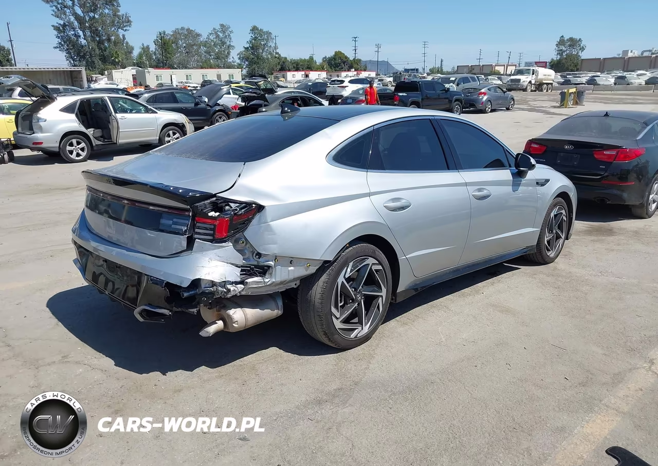 2025 Hyundai Sonata Sel Convenience VIN:KMHL14JA2SA496596 - 4