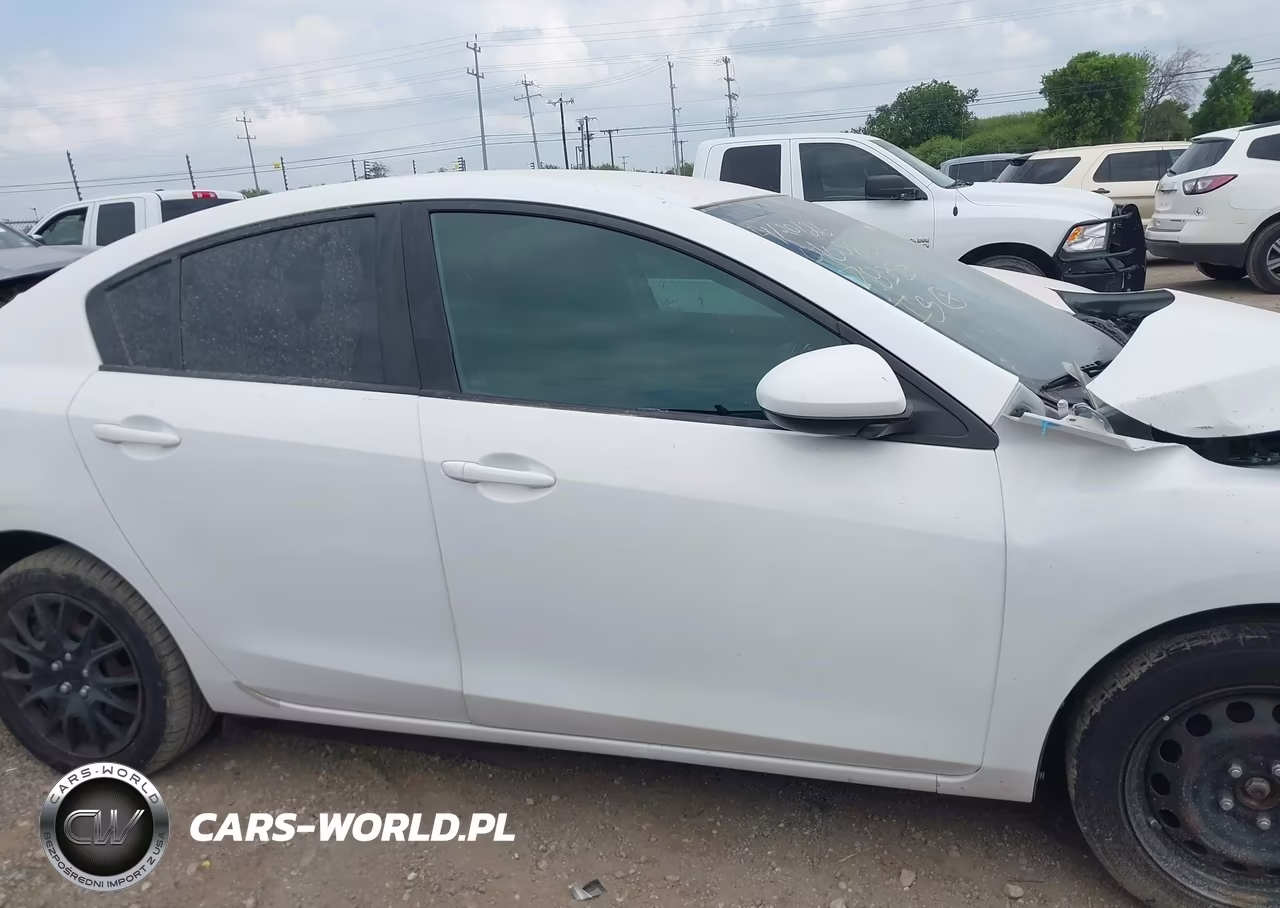 2013 Mazda Mazda3 I Sport VIN:JM1BL1U71D1783939 - 13