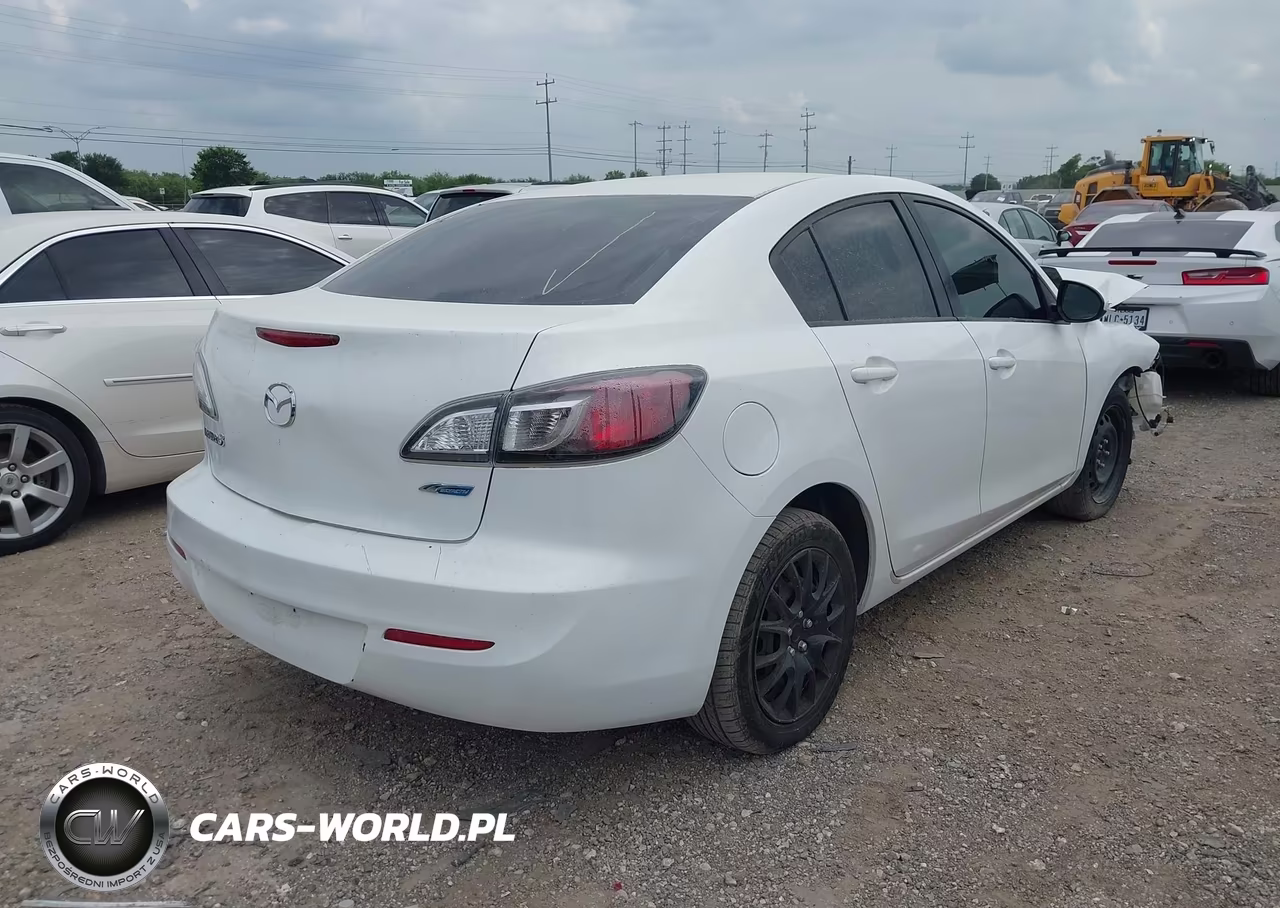 2013 Mazda Mazda3 I Sport VIN:JM1BL1U71D1783939 - 4