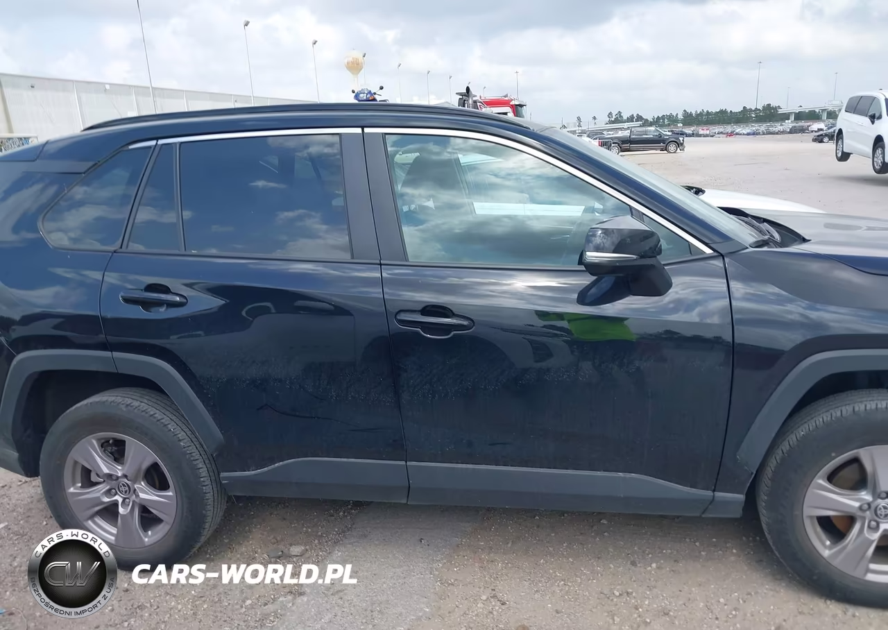 2025 Toyota Rav4 Xle VIN:2T3W1RFV6SC324987 - 13