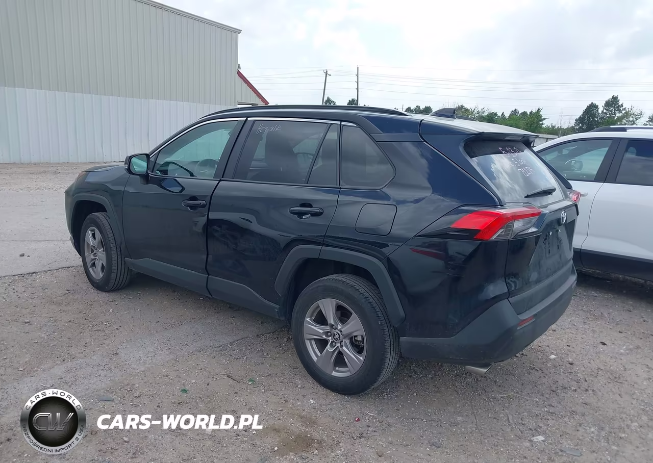 2025 Toyota Rav4 Xle VIN:2T3W1RFV6SC324987 - 3