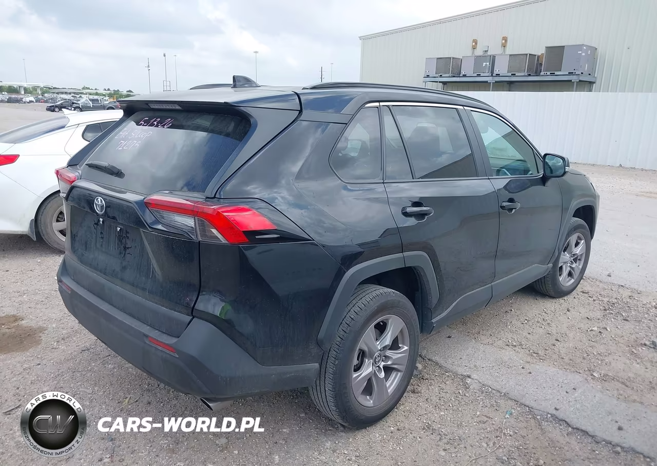 2025 Toyota Rav4 Xle VIN:2T3W1RFV6SC324987 - 4