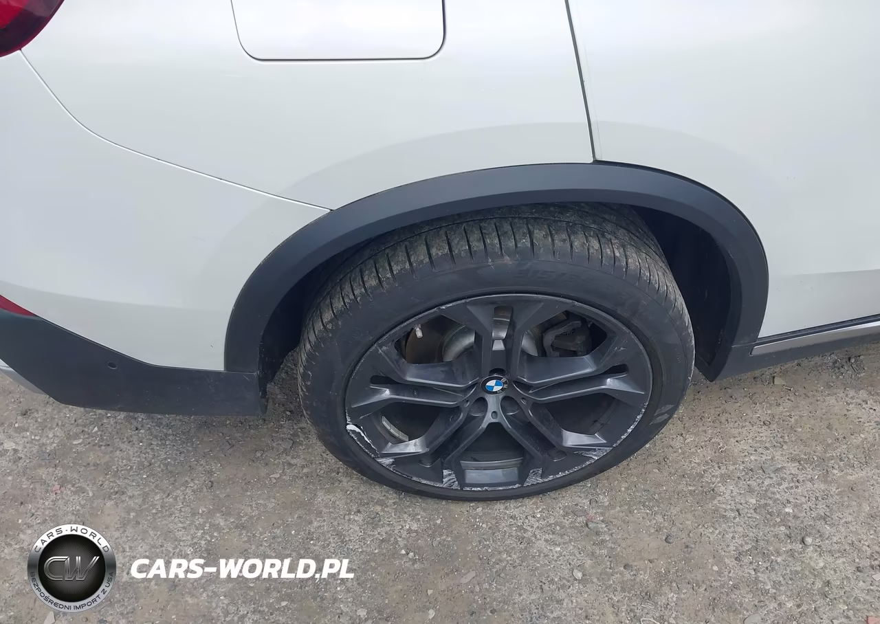 2019 BMW X5 xDrive40I VIN:5UXCR6C5XKLL37515 - 17
