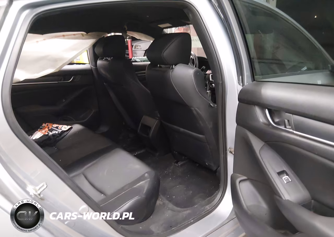 2018 Honda Accord Sport VIN:1HGCV1F35JA198383 - 8