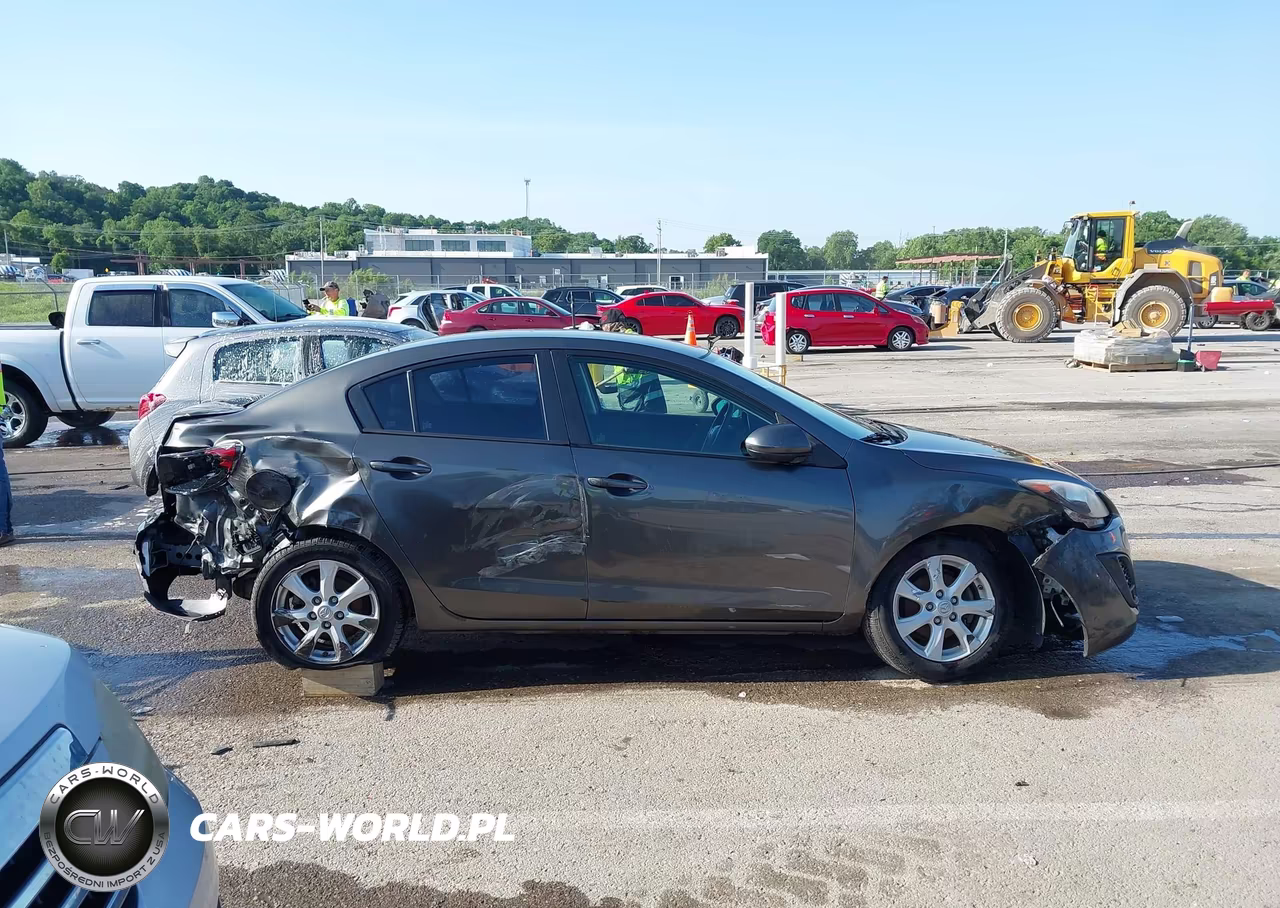 2010 Mazda Mazda3 I Touring VIN:JM1BL1SF9A1253949 - 13