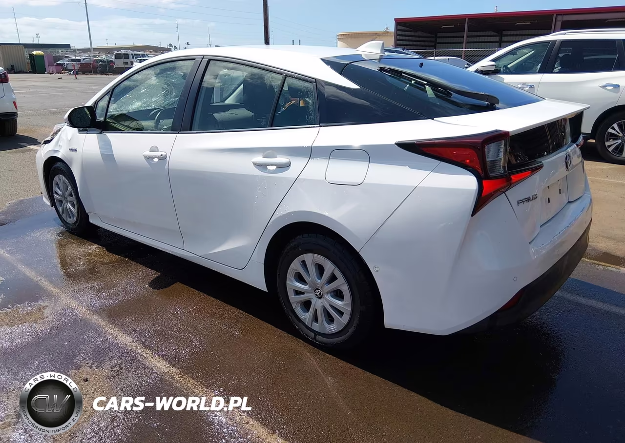 2020 Toyota Prius Le VIN:JTDKARFUXL3125272 - 3