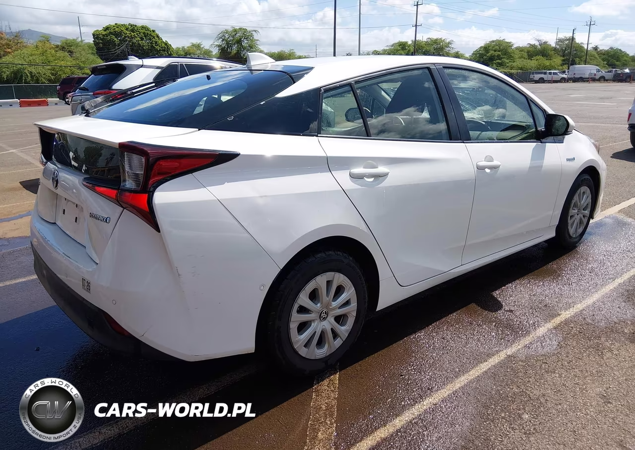 2020 Toyota Prius Le VIN:JTDKARFUXL3125272 - 4
