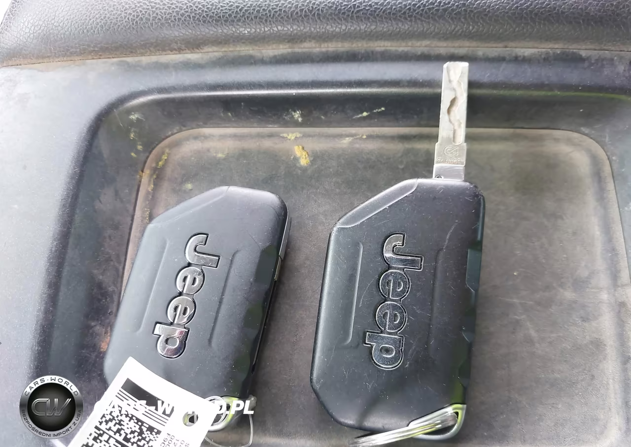 2024 Jeep Wrangler 2-Door Sport 4X4 VIN:1C4PJXAN0RW135973 - 11