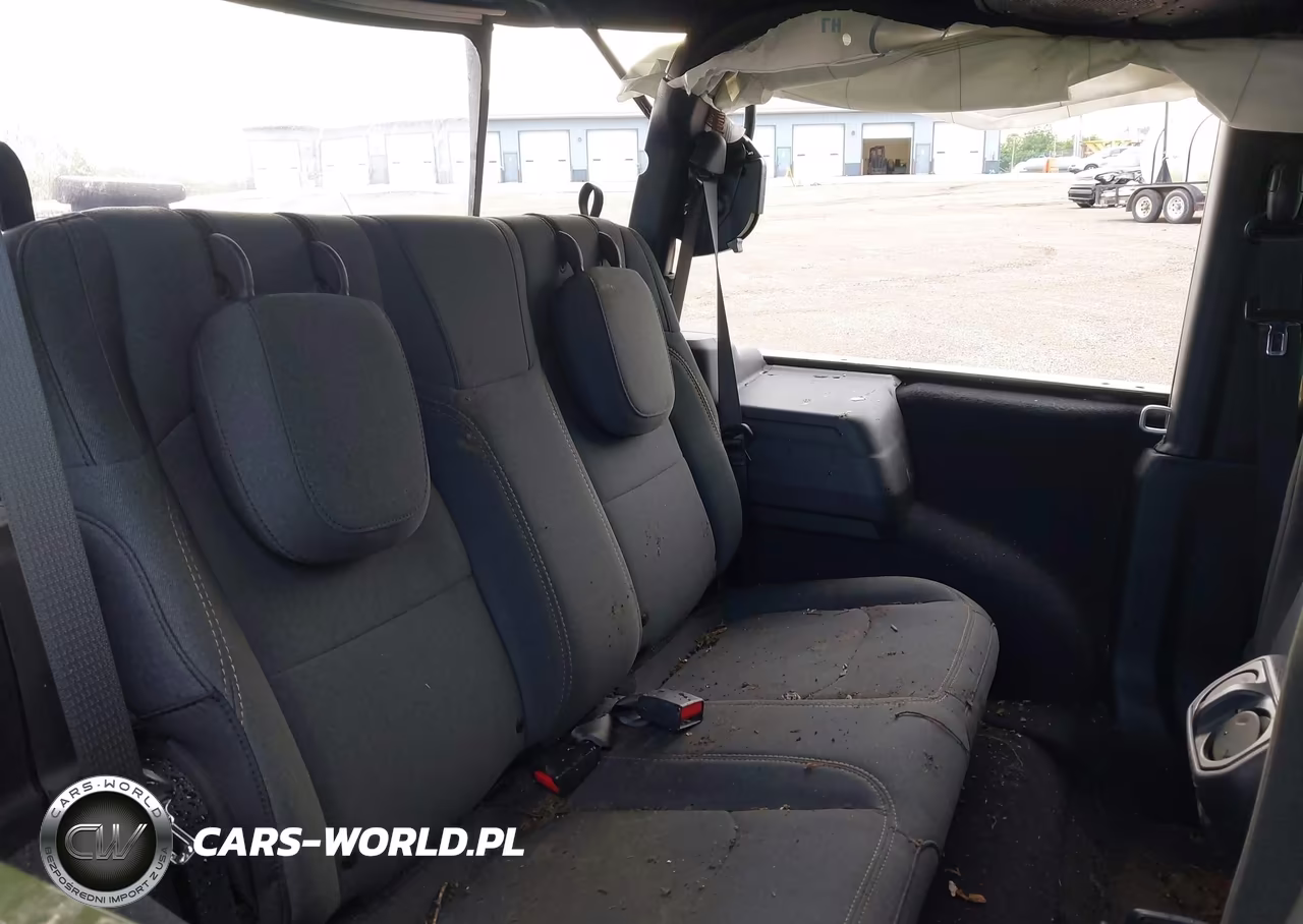 2024 Jeep Wrangler 2-Door Sport 4X4 VIN:1C4PJXAN0RW135973 - 8