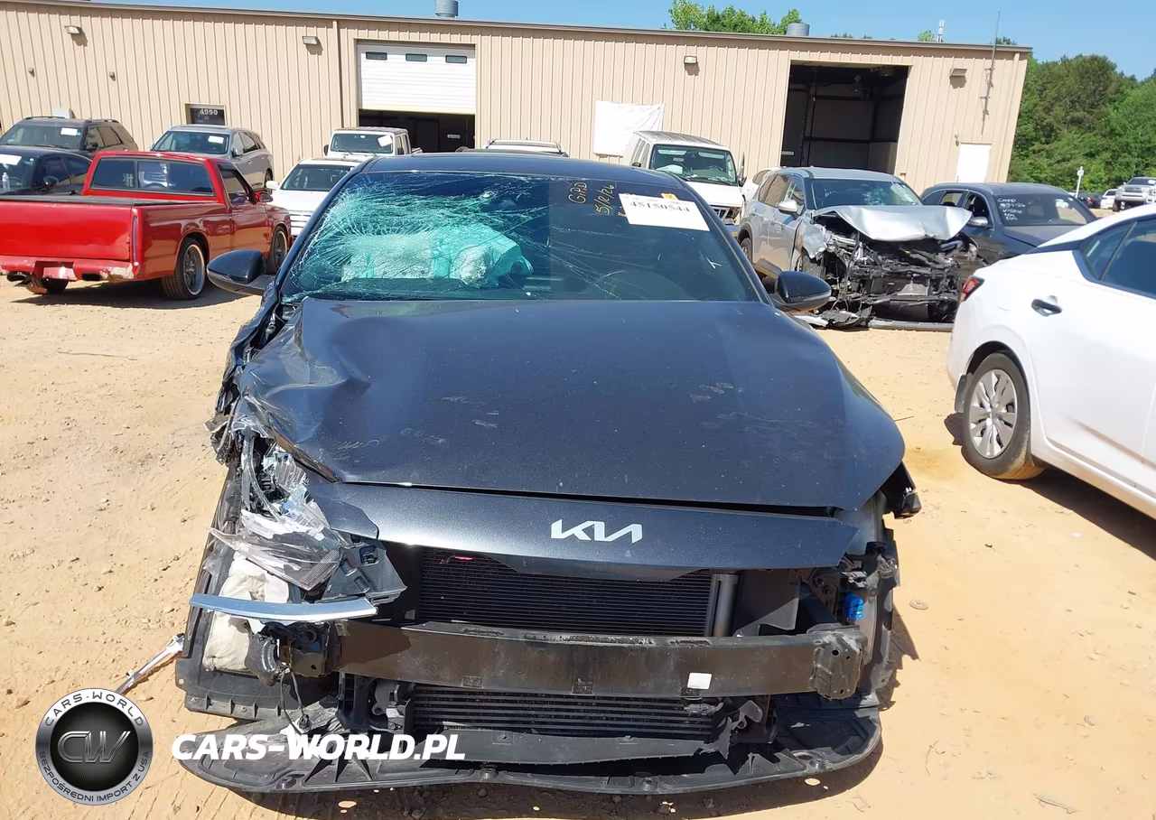 2023 Kia Forte Gt Manual VIN:3KPF44AC2PE502587 - 6
