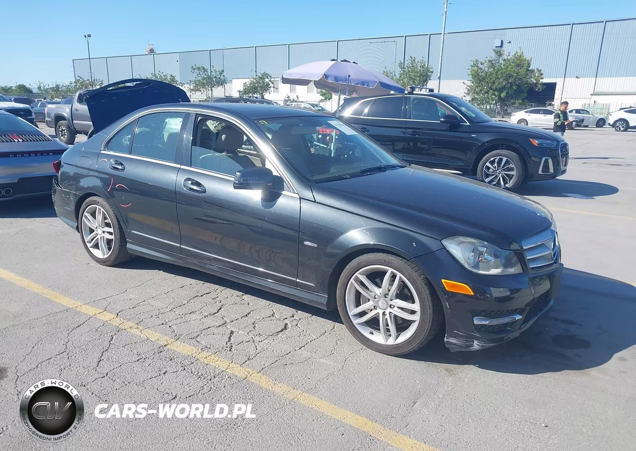 2012 Mercedes-Benz C 250 Sport – zdjęcie 1 z 17