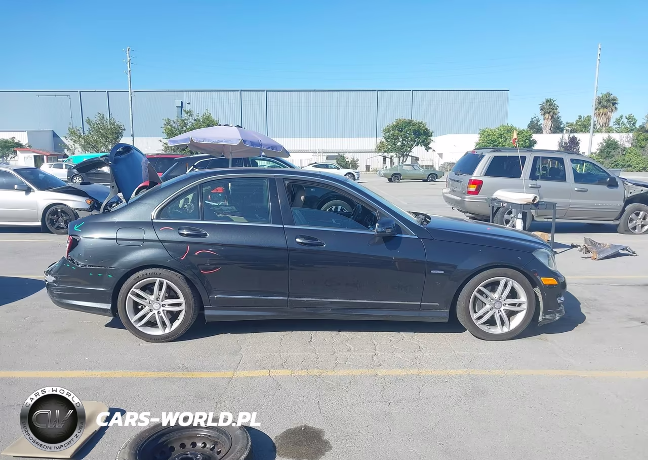 2012 Mercedes-Benz C 250 Sport VIN:WDDGF4HB4CA612765 - 14